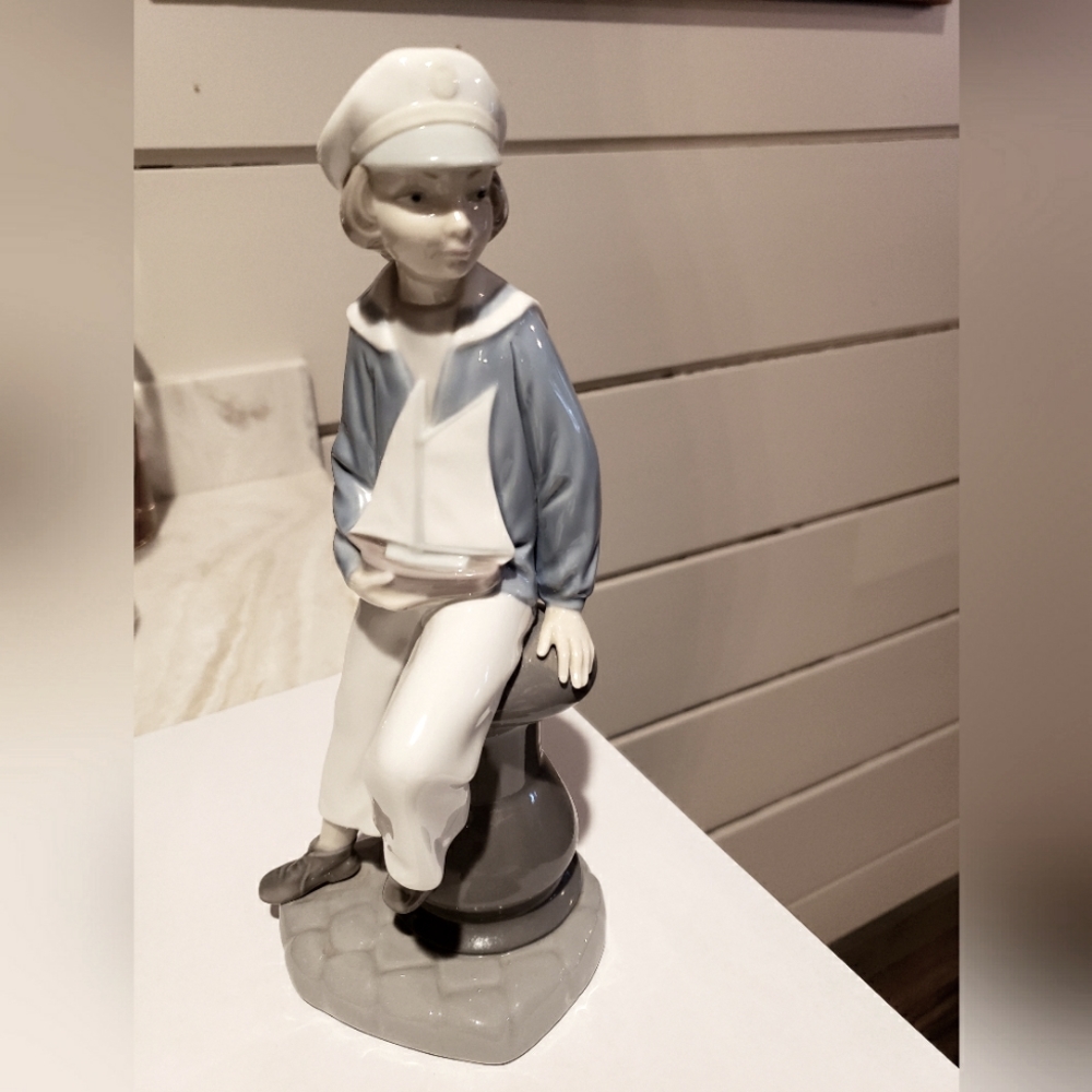 Lladro figurine